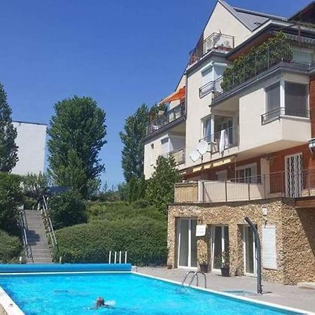 Peppy Apartment & Pool Balatonfured Exterior photo